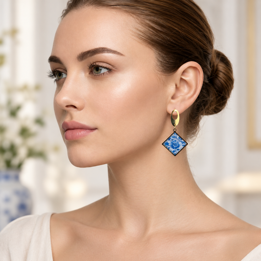 Blue Chinoiserie Diamond Bezel