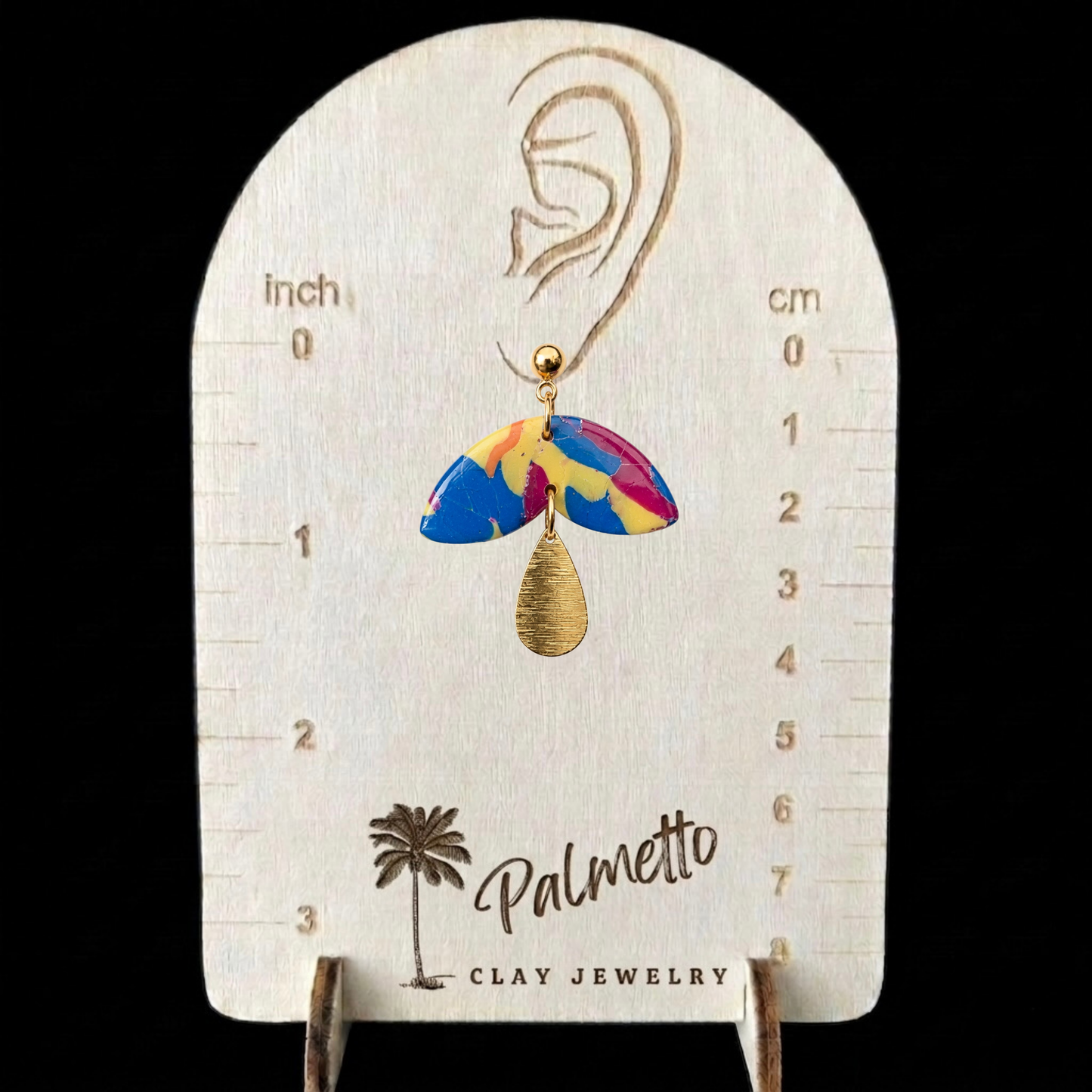 Toucan with Brushed Gold Teardrop